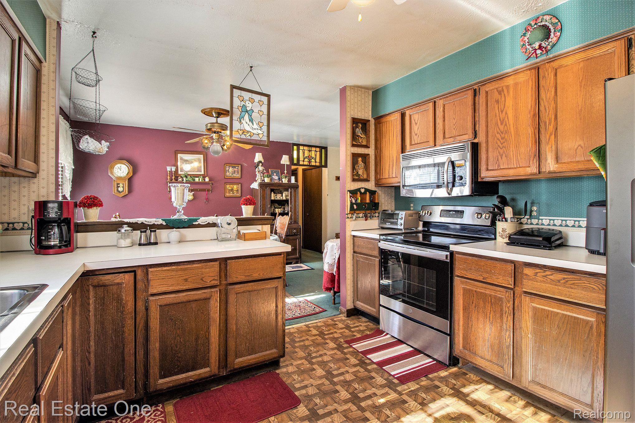 33887 Ash Road New Boston, MI 48164 - Photo 11 of 27 Gallery Image 11
