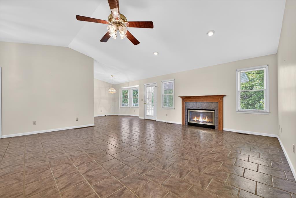 380 La Vista Drive Blue Ridge, GA 30513 - Photo 11 of 48