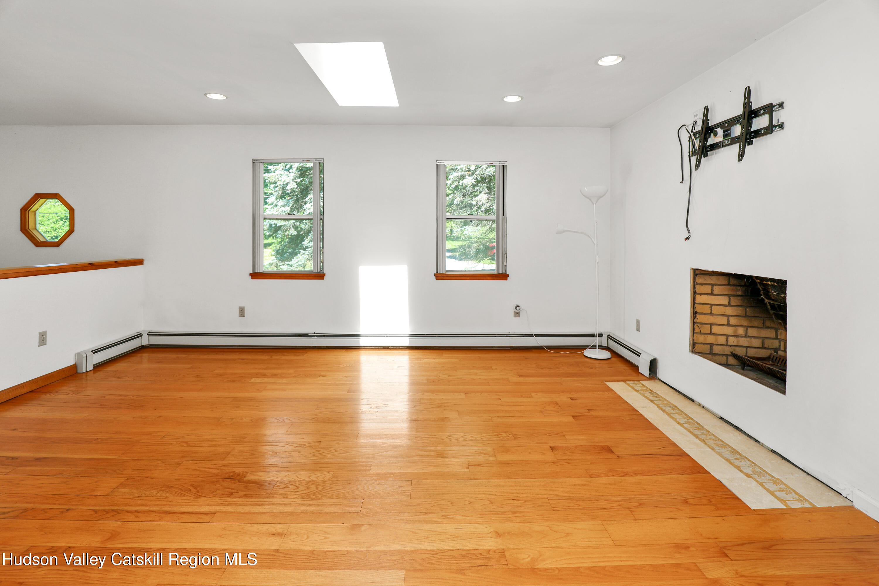 2 Verven Road Poughkeepsie, NY 12603 - Photo 4 of 18 IMG_9366