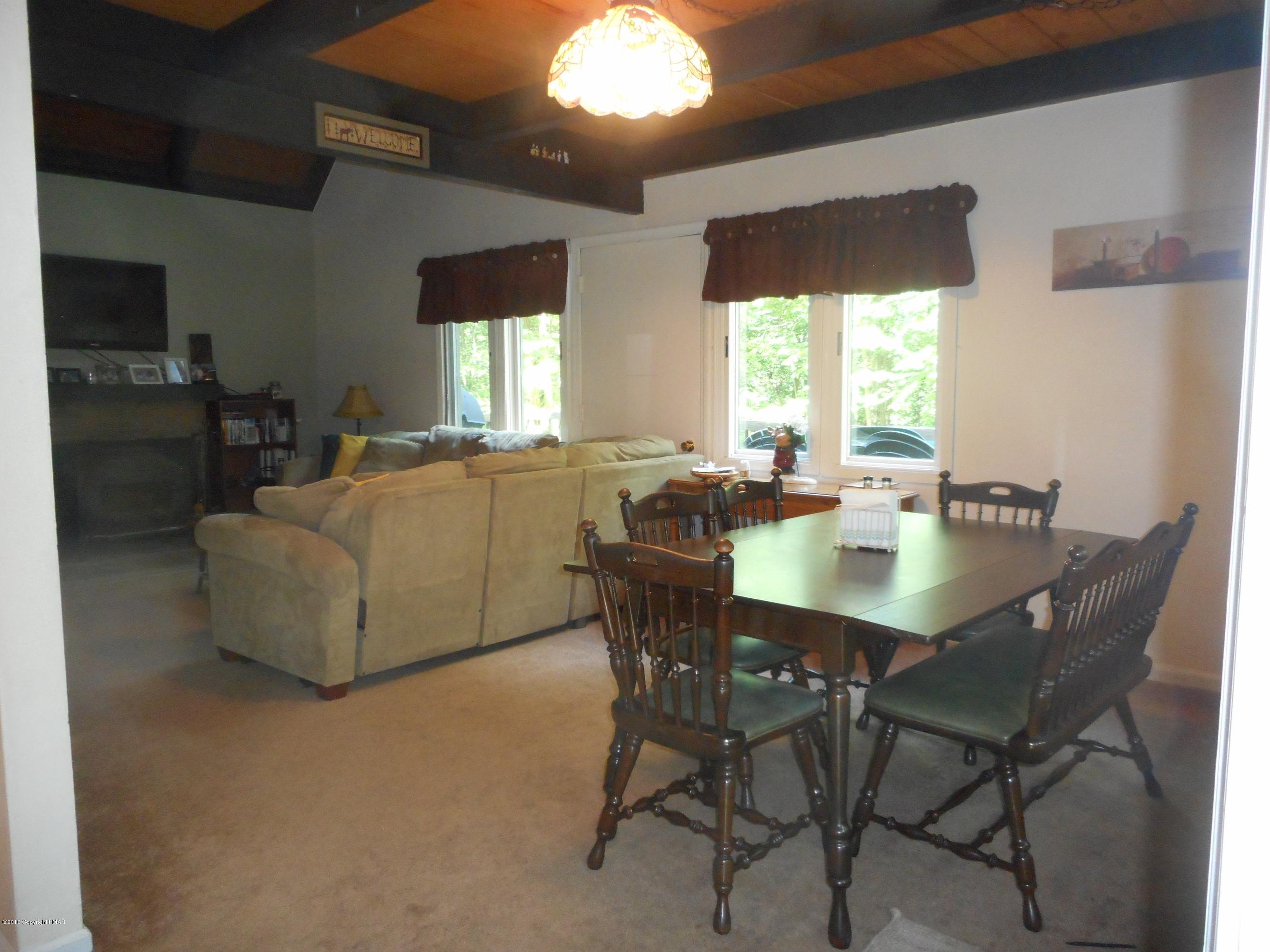 305 Valley Road Canadensis, PA 18325 - Photo 8 of 32 Dining and kitchen area