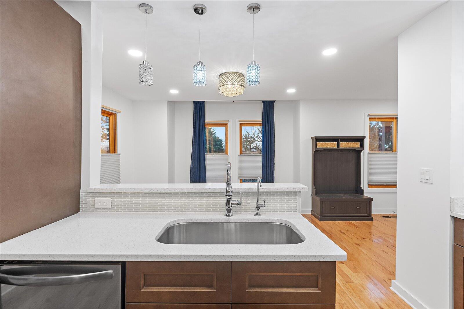 106 Everett Street Chattanooga, TN 37409 - Photo 6 of 49 13-106 Everett St-13