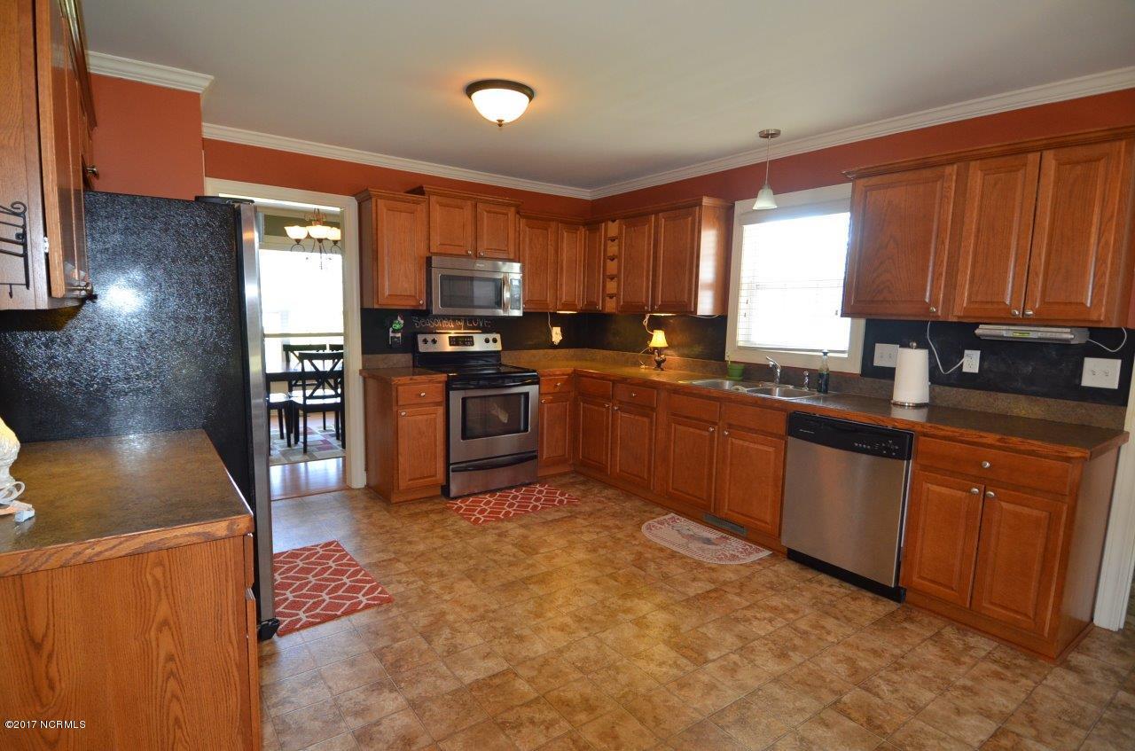 3205 Mobleys Bridge Road Grimesland, NC 27837 - Photo 16 of 24 17 (2)