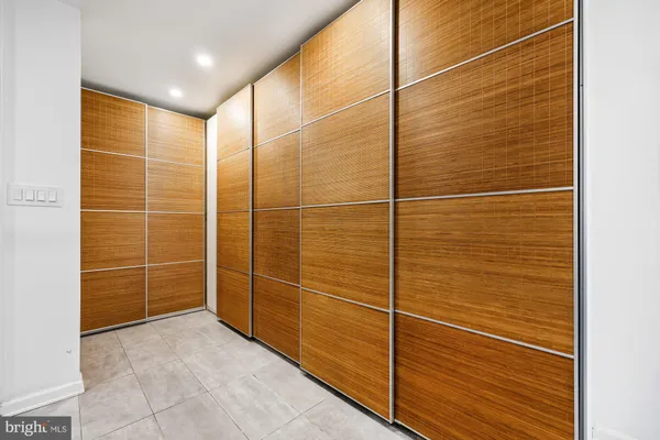 $1,289,000 | 929 Farm Haven Drive, Rockville, MD 20852