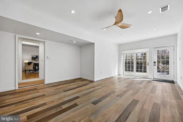 $1,289,000 | 929 Farm Haven Drive, Rockville, MD 20852