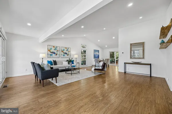 $1,289,000 | 929 Farm Haven Drive, Rockville, MD 20852