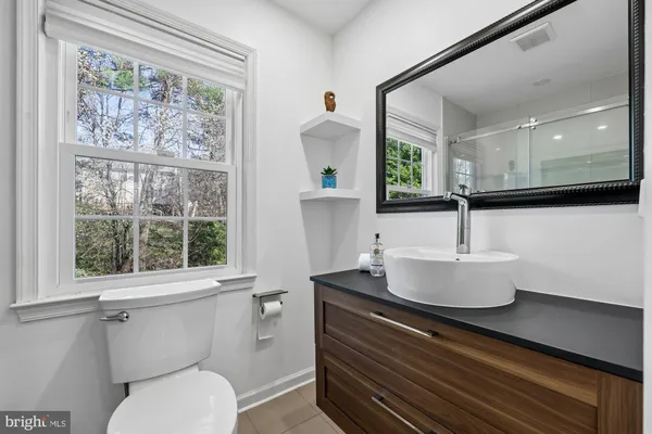 $1,289,000 | 929 Farm Haven Drive, Rockville, MD 20852