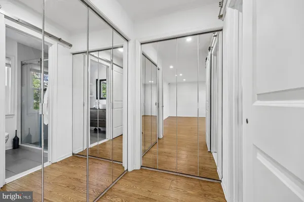 $1,289,000 | 929 Farm Haven Drive, Rockville, MD 20852