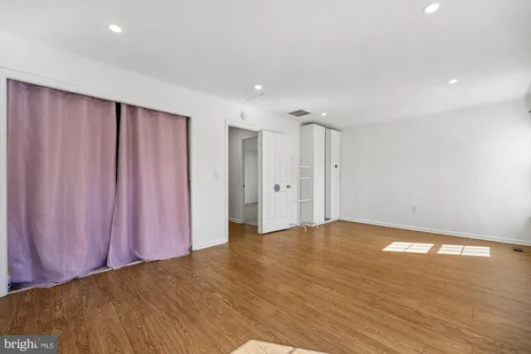 $1,289,000 | 929 Farm Haven Drive, Rockville, MD 20852