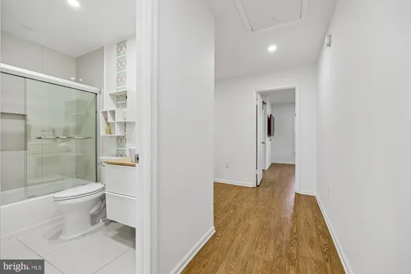 $1,289,000 | 929 Farm Haven Drive, Rockville, MD 20852