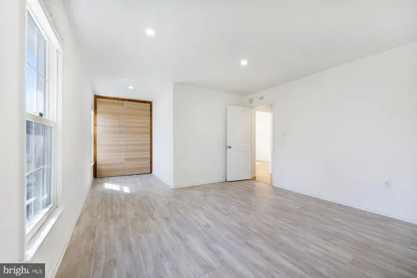 $1,289,000 | 929 Farm Haven Drive, Rockville, MD 20852