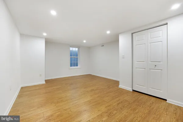 $1,289,000 | 929 Farm Haven Drive, Rockville, MD 20852