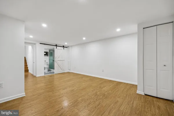 $1,289,000 | 929 Farm Haven Drive, Rockville, MD 20852