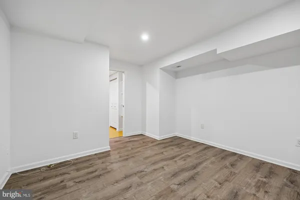 $1,289,000 | 929 Farm Haven Drive, Rockville, MD 20852