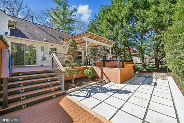 $1,289,000 | 929 Farm Haven Drive, Rockville, MD 20852