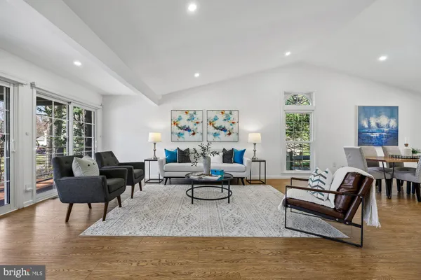 $1,289,000 | 929 Farm Haven Drive, Rockville, MD 20852