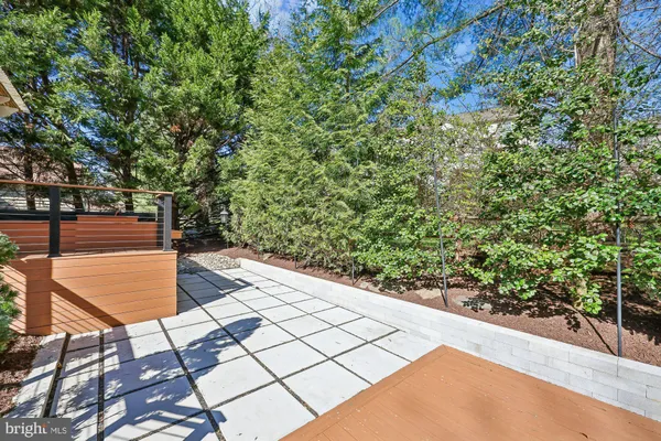 $1,289,000 | 929 Farm Haven Drive, Rockville, MD 20852