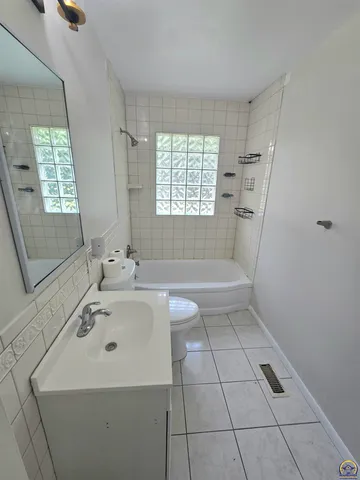 $179,900 | 3641 Pennsylvania Avenue, Topeka, KS 66605