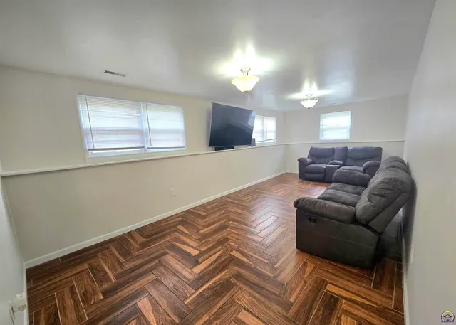 $179,900 | 3641 Pennsylvania Avenue, Topeka, KS 66605