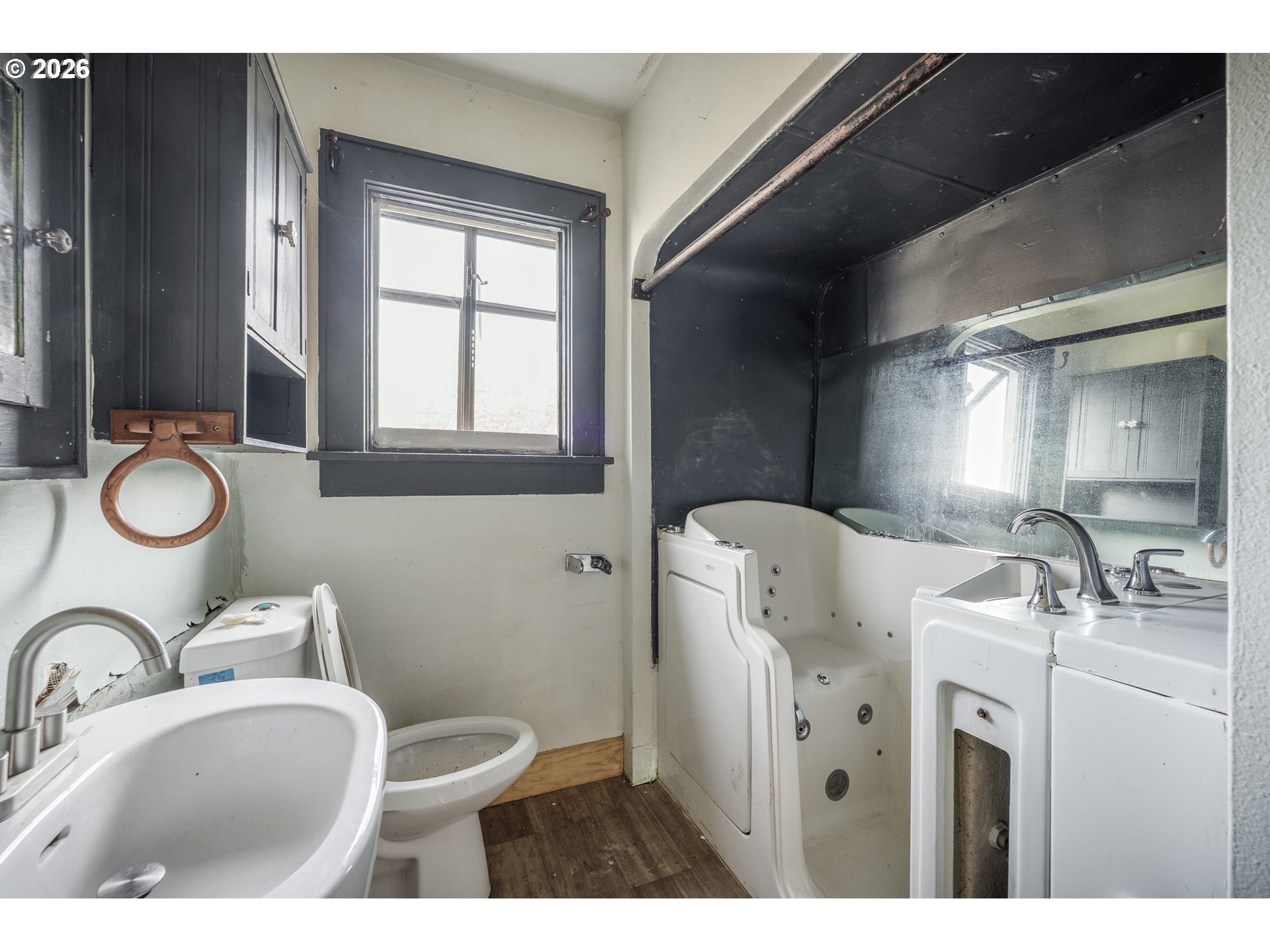 1410 Northeast Water Avenue Albany, OR 97321 - Photo 11 of 26