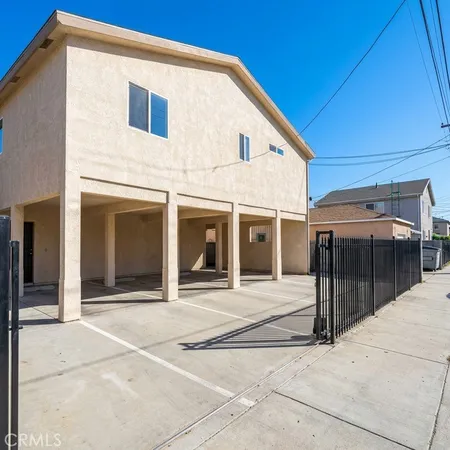 $1,595,000 | 6550 Balboa Boulevard, Van Nuys, CA 91406