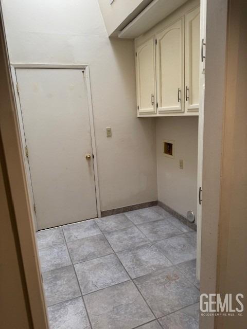Undisclosed Address Bakersfield, CA 93311 - Photo 9 of 17 Laundry room
