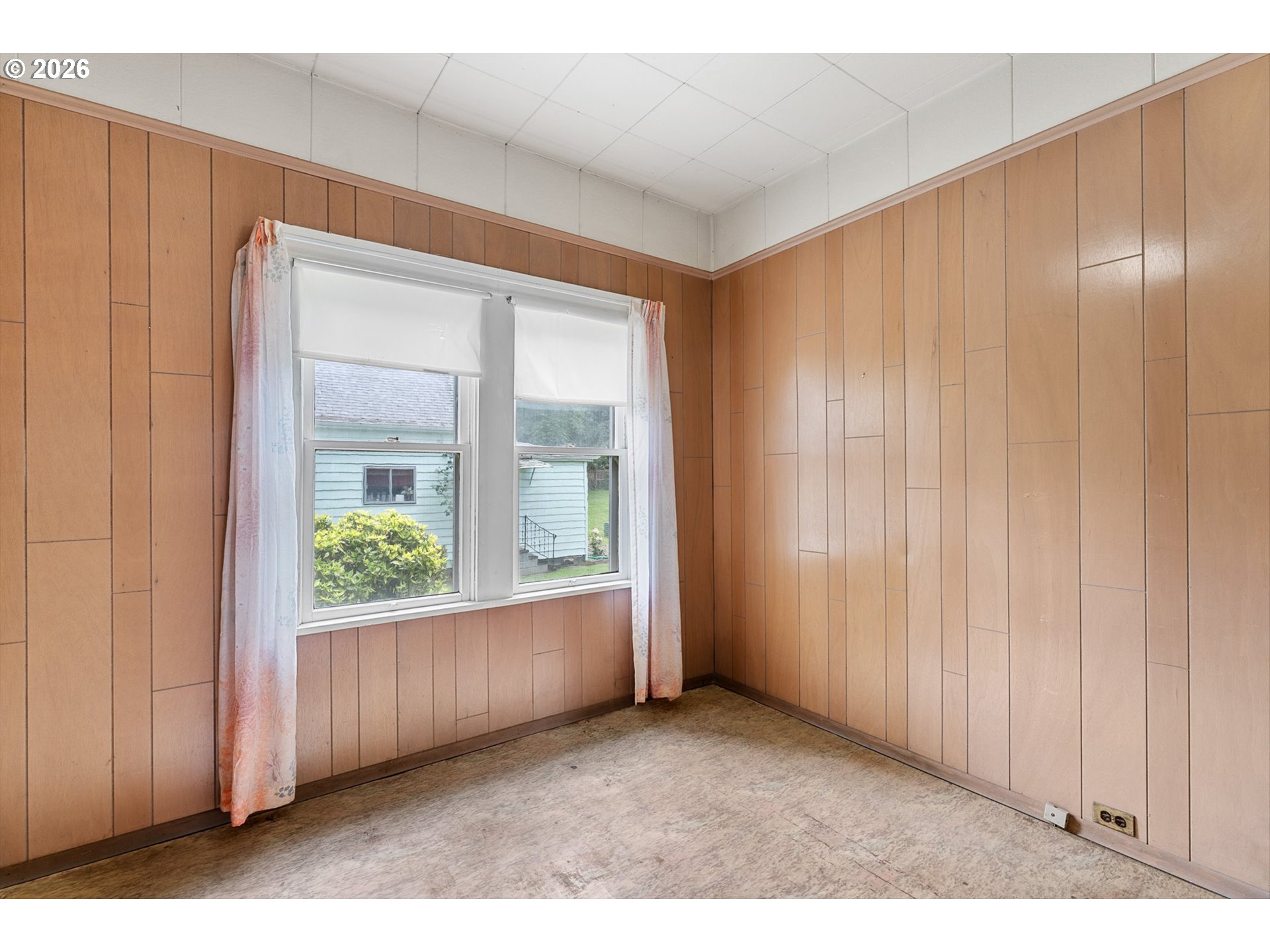 5520 Southeast Aldercrest Road Milwaukie, OR 97222 - Photo 11 of 35