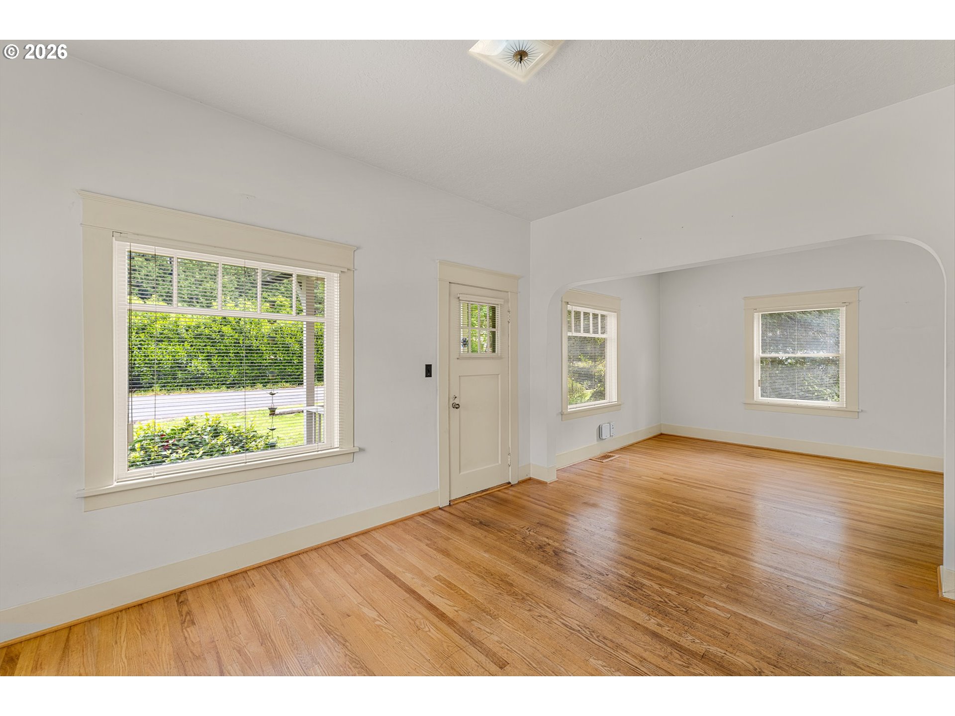 5520 Southeast Aldercrest Road Milwaukie, OR 97222 - Photo 8 of 35