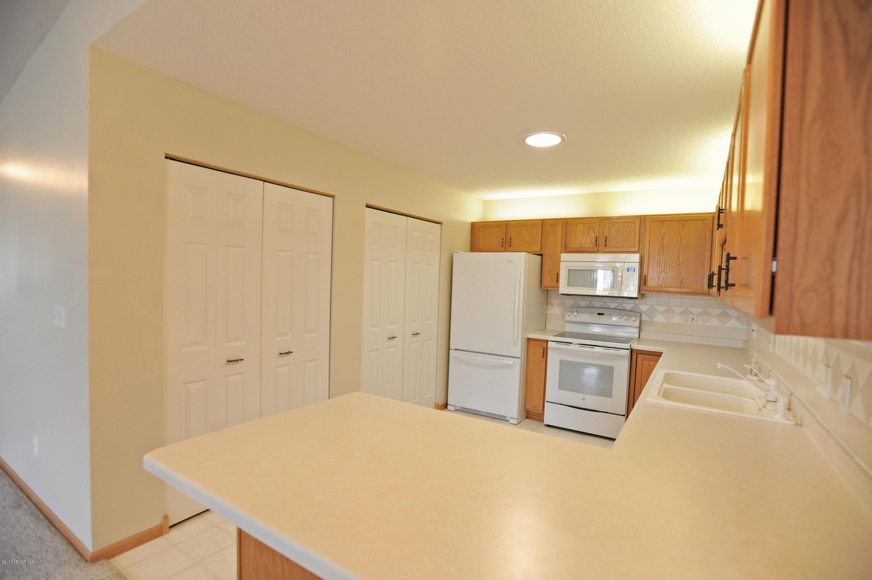 4915 33rd Avenue Northwest Rochester, MN 55901 - Photo 6 of 13 Gallery Image 6