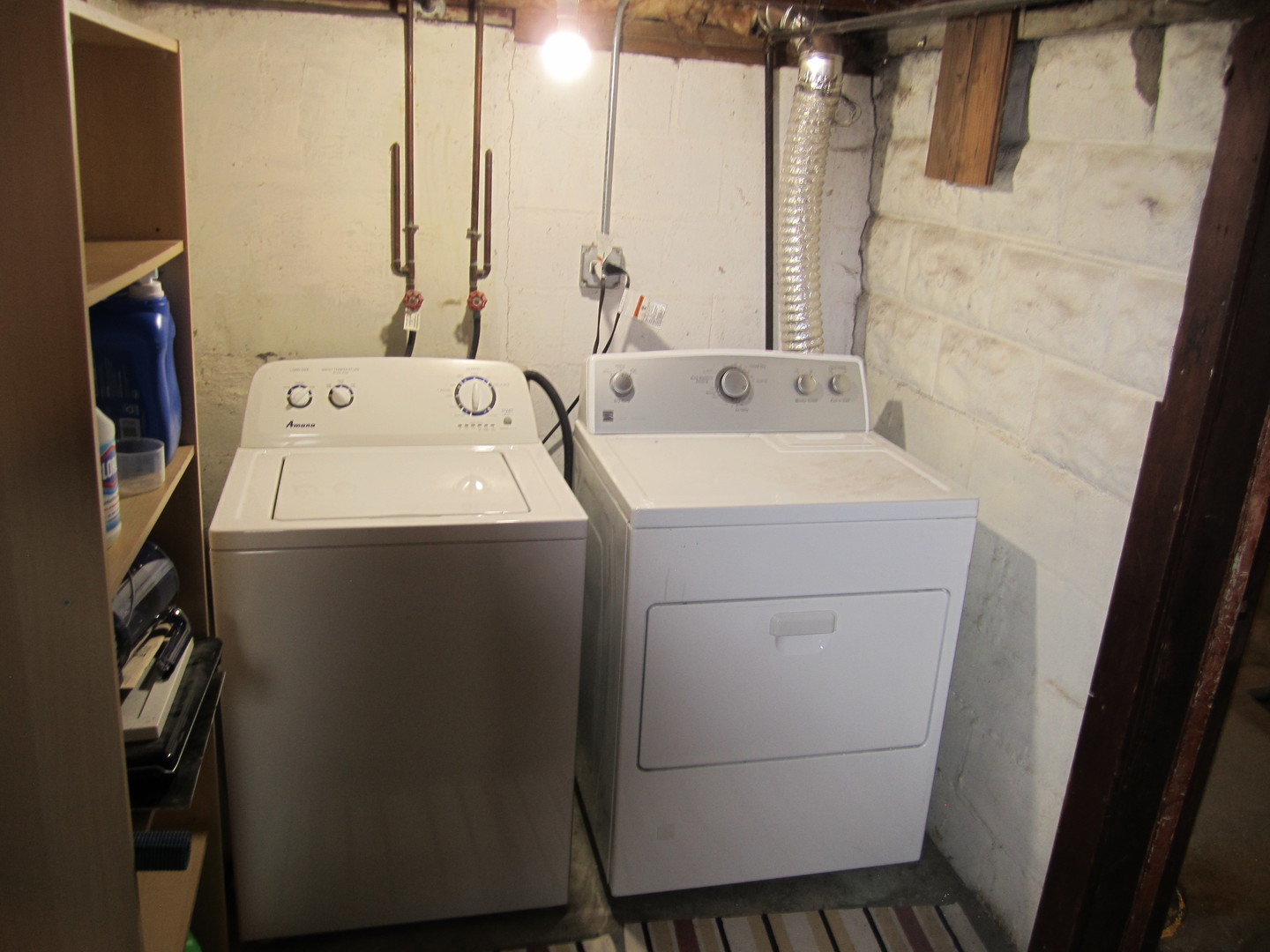 5668 And 5708 State Route Malta, IL 60150 - Photo 23 of 37 a utility room with dryer and washer