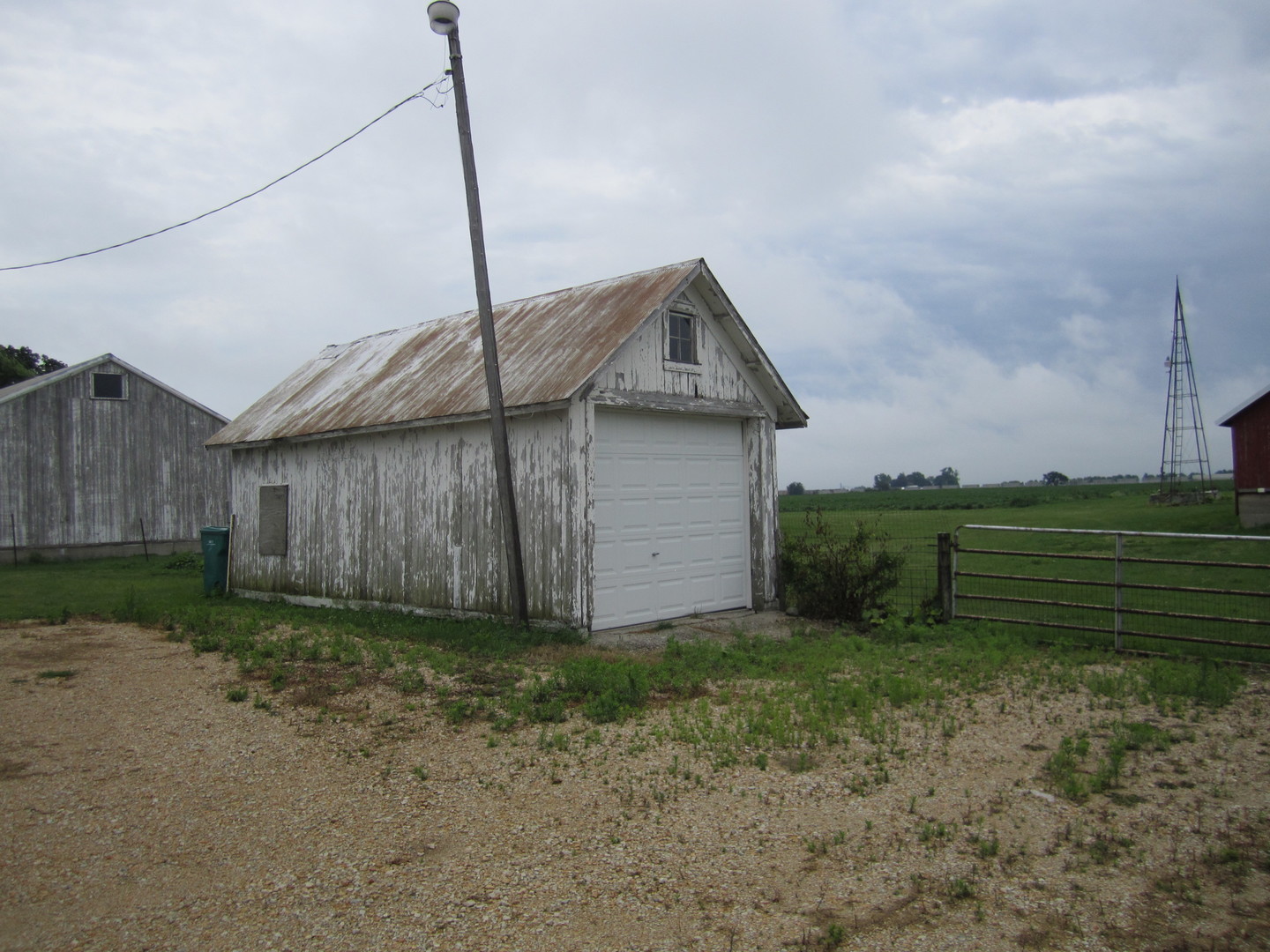 5668 And 5708 State Route Malta, IL 60150 - Photo 9 of 37 a view of a backyard
