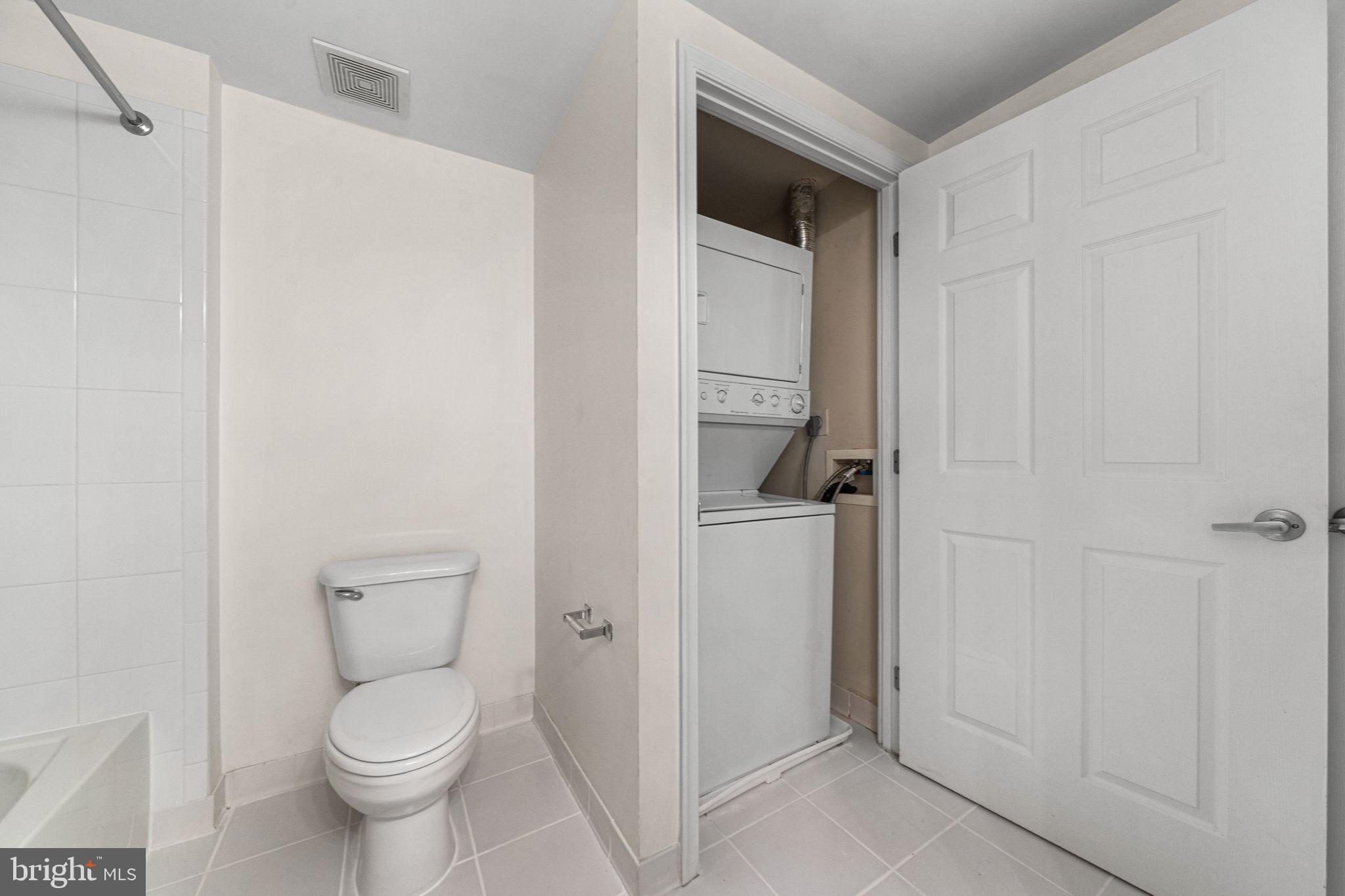 2726 Gallows Road, Unit 619 Vienna, VA 22180 - Photo 18 of 26