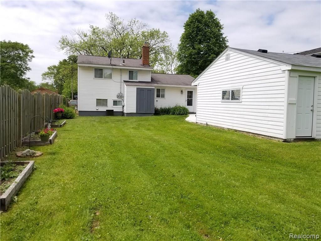 4014 Devon Road Royal Oak, MI 48073 - Photo 5 of 21