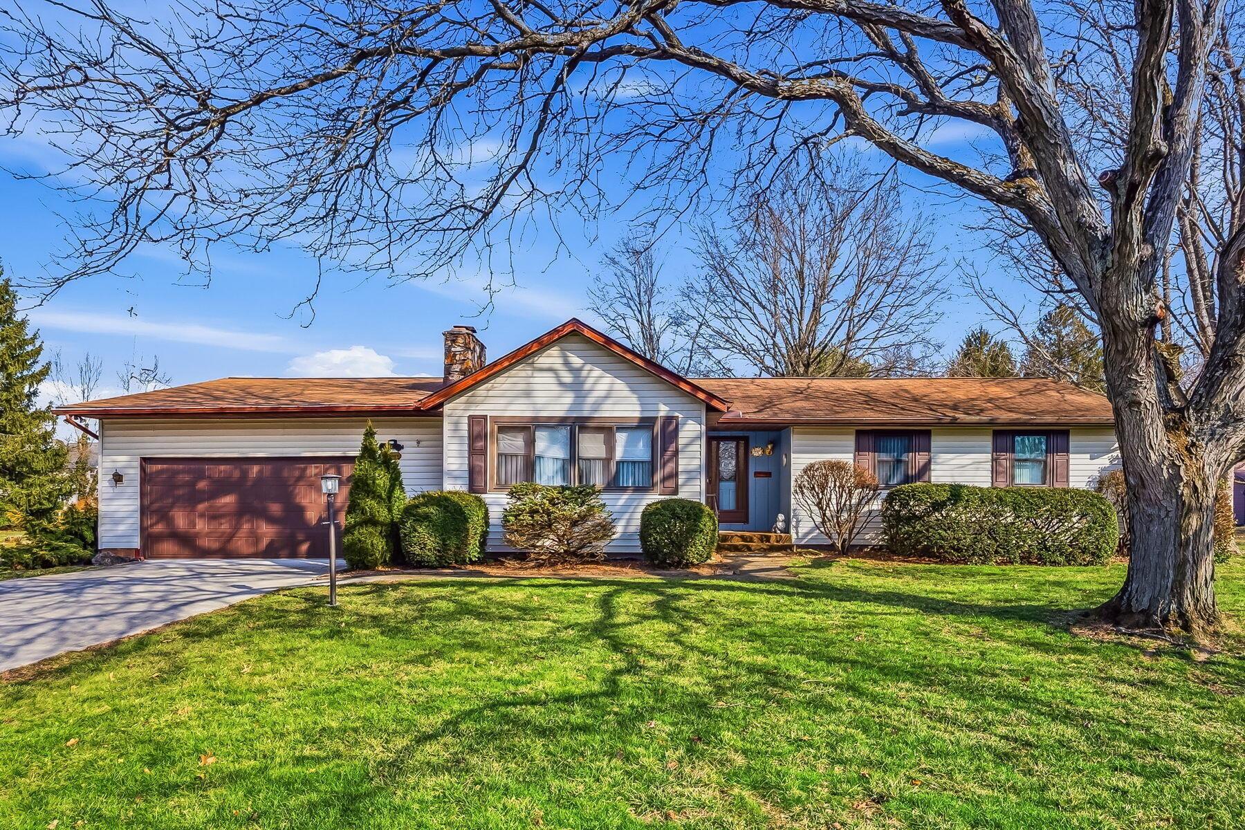 8191 Maxtown Road Westerville, OH 43082 - Photo 2 of 63 2-web-or-mls-8191 Maxtown Rd-102