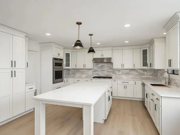 $3,995 | 7783 Kingsview Lane North, Maple Grove, MN 55311