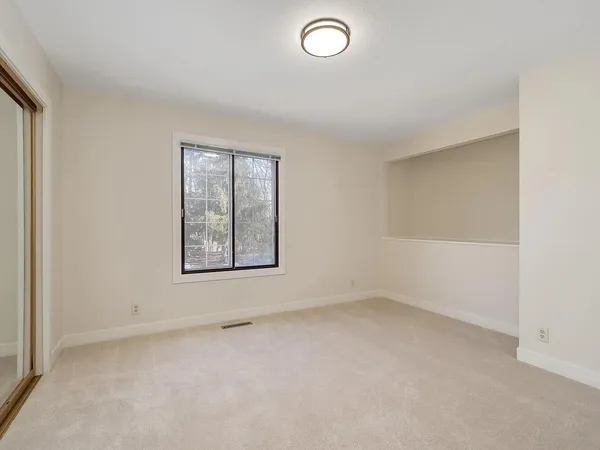 $3,995 | 7783 Kingsview Lane North, Maple Grove, MN 55311