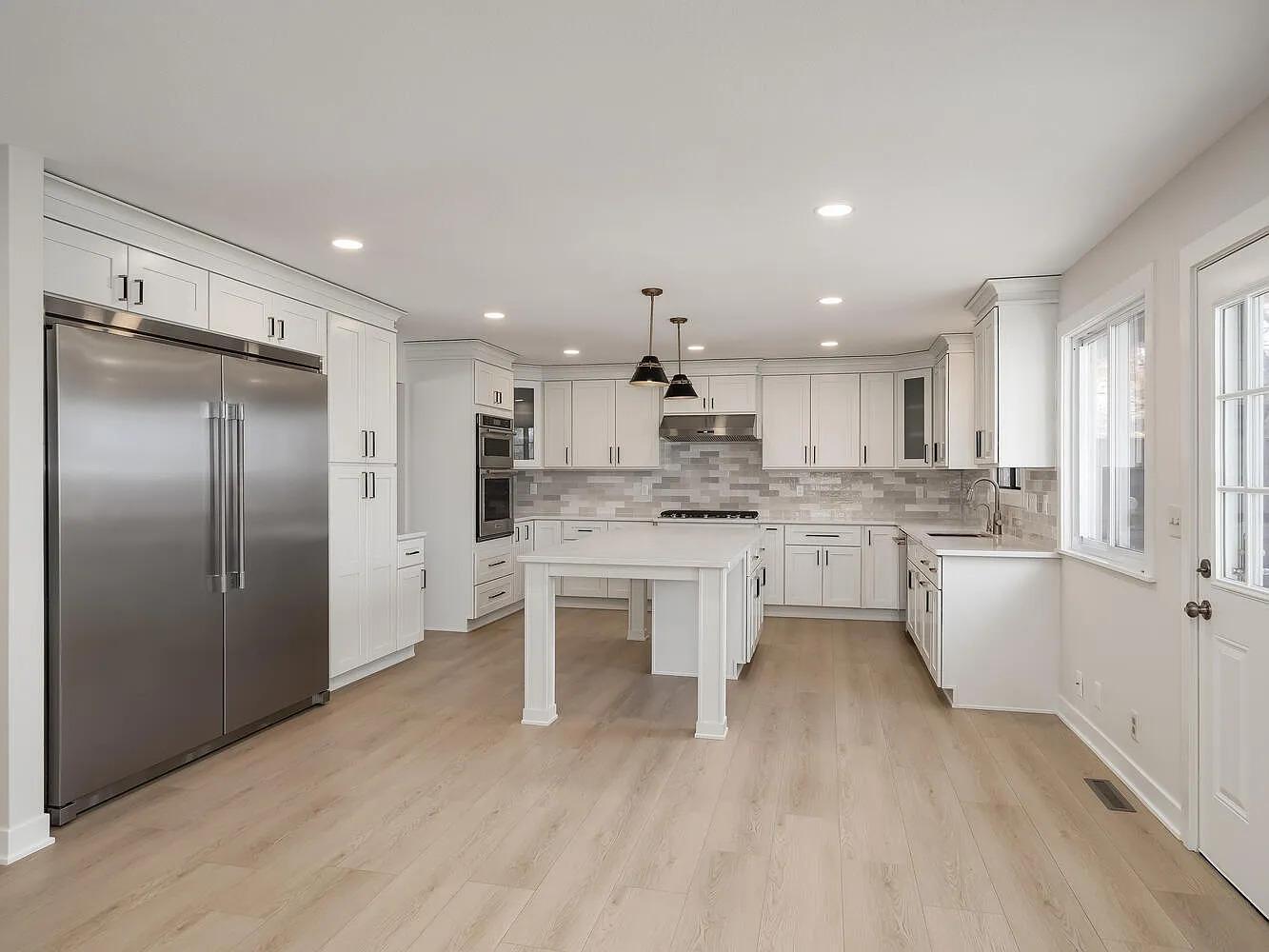 7783 Kingsview Lane North Maple Grove, MN 55311 - Photo 3 of 31