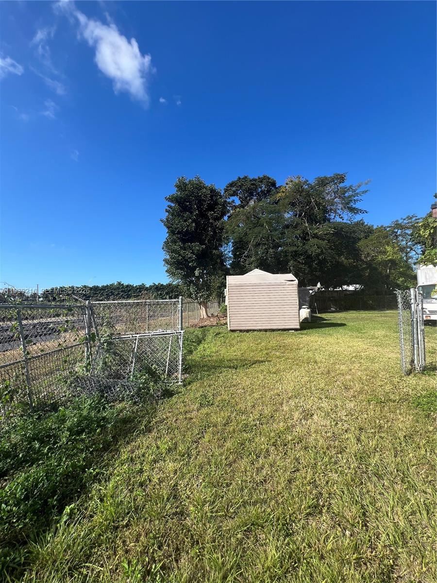 17540 Southwest 254th Street Homestead, FL 33031 - Photo 11 of 85