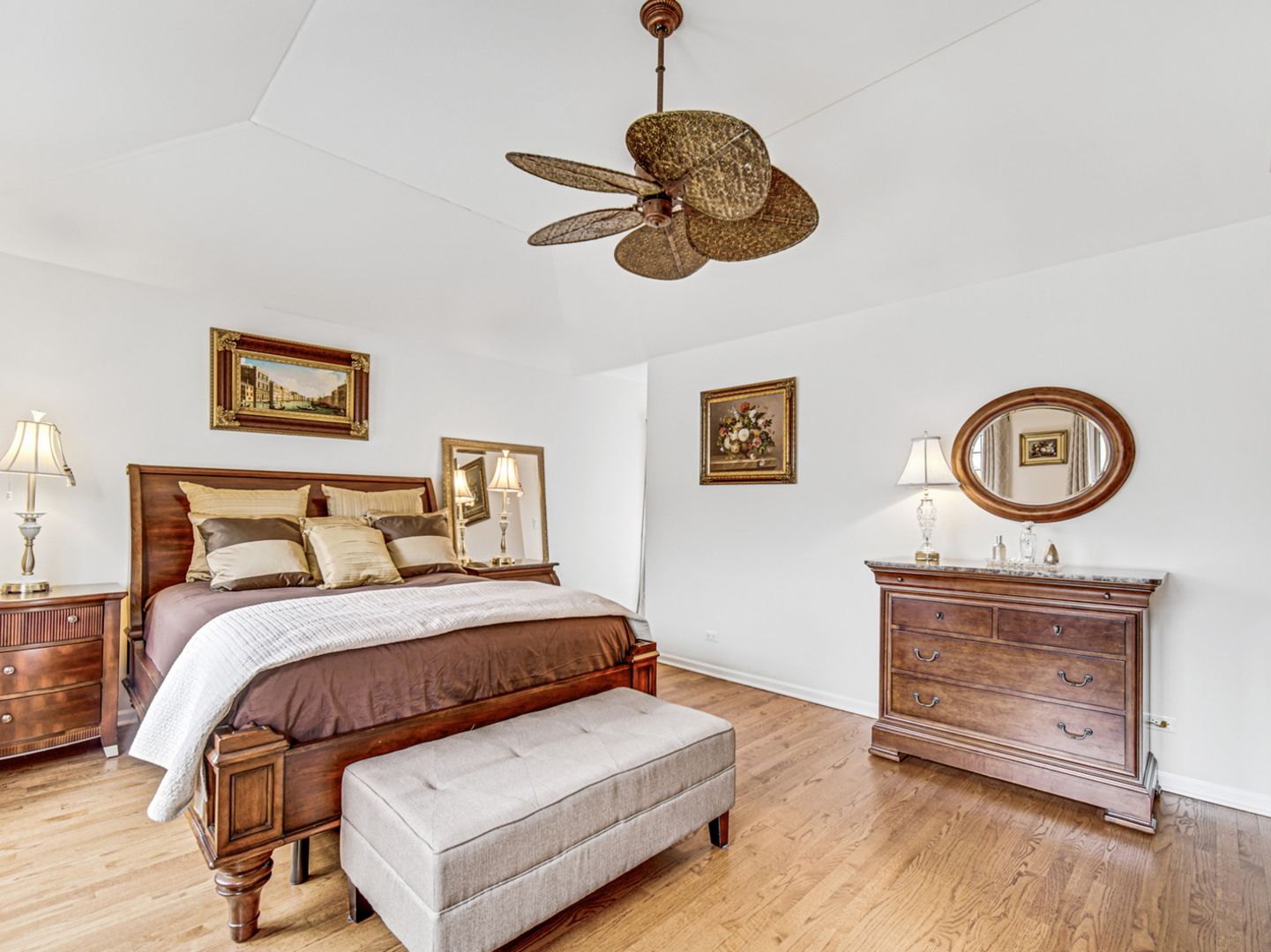 631 Riverside Drive Park Ridge, IL 60068 - Photo 14 of 31 a bedroom with a bed and wooden floor