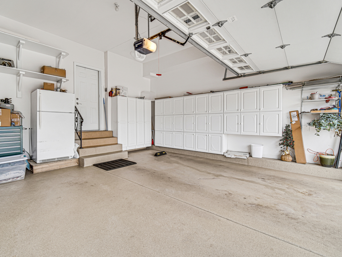 631 Riverside Drive Park Ridge, IL 60068 - Photo 31 of 31 a view of a garage with stairs
