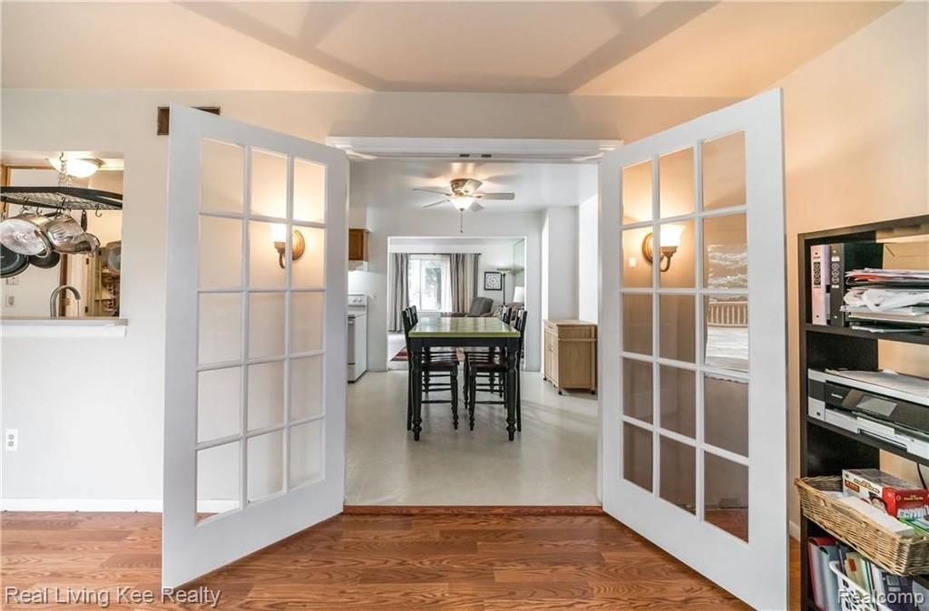 1642 Dancer Drive Rochester Hills, MI 48307 - Photo 12 of 35