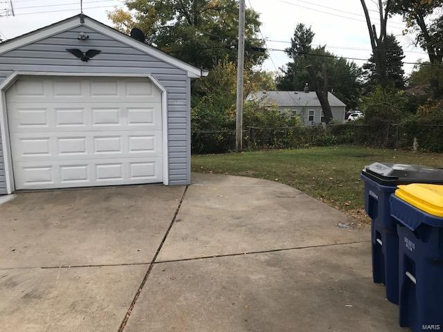 3138 Ashby Road St. Ann, MO 63074 - Photo 3 of 22 Gallery Image 3