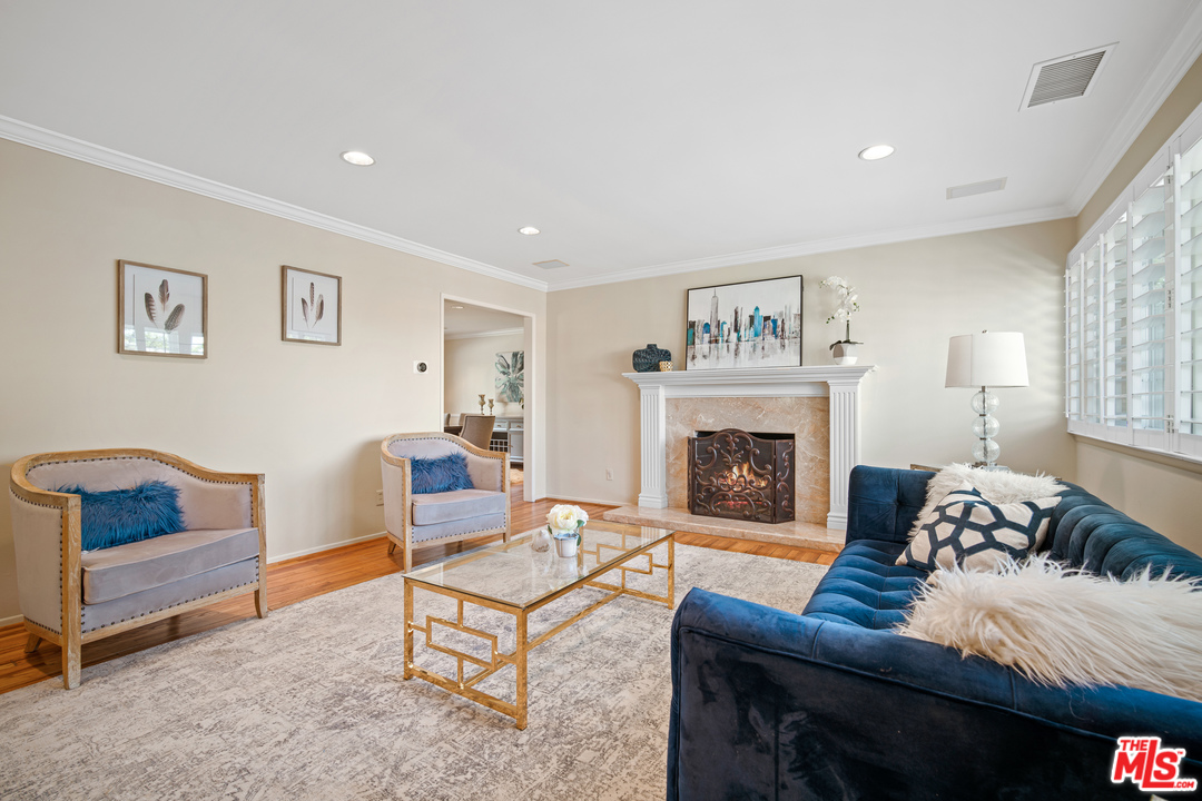 4290 Jubilo Drive Tarzana, CA 91356 - Photo 11 of 52