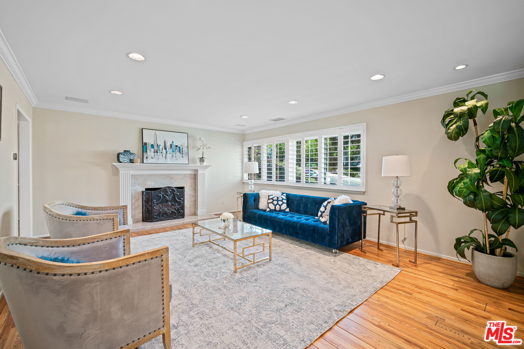 4290 Jubilo Drive Tarzana, CA 91356 - Photo 12 of 52