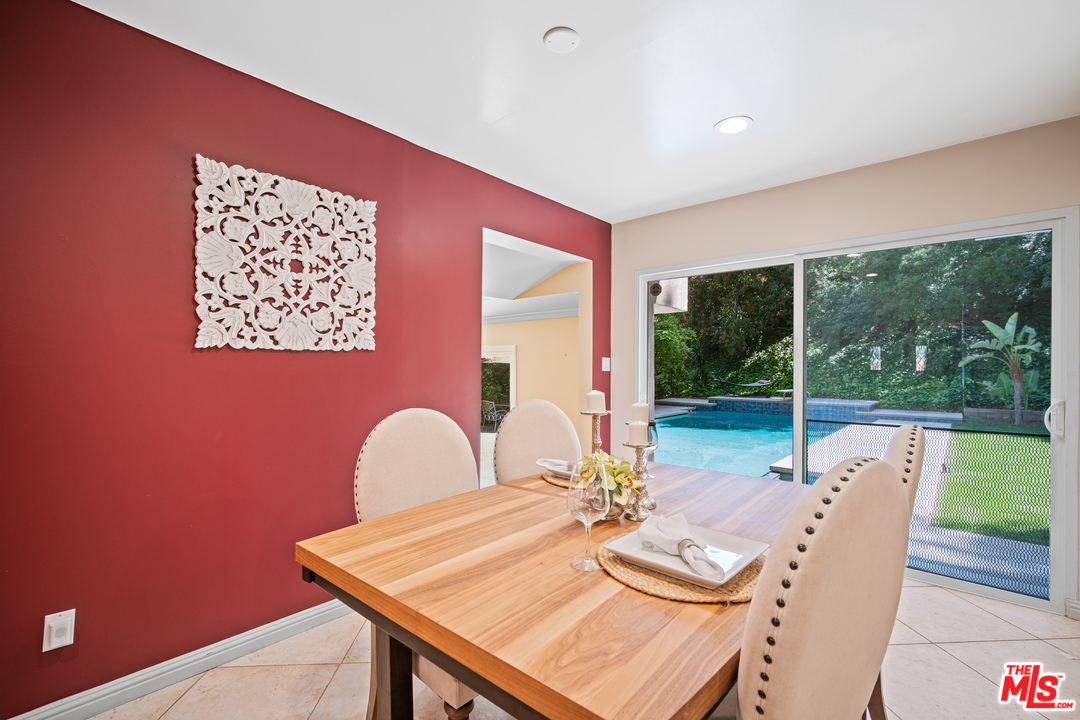 4290 Jubilo Drive Tarzana, CA 91356 - Photo 24 of 52