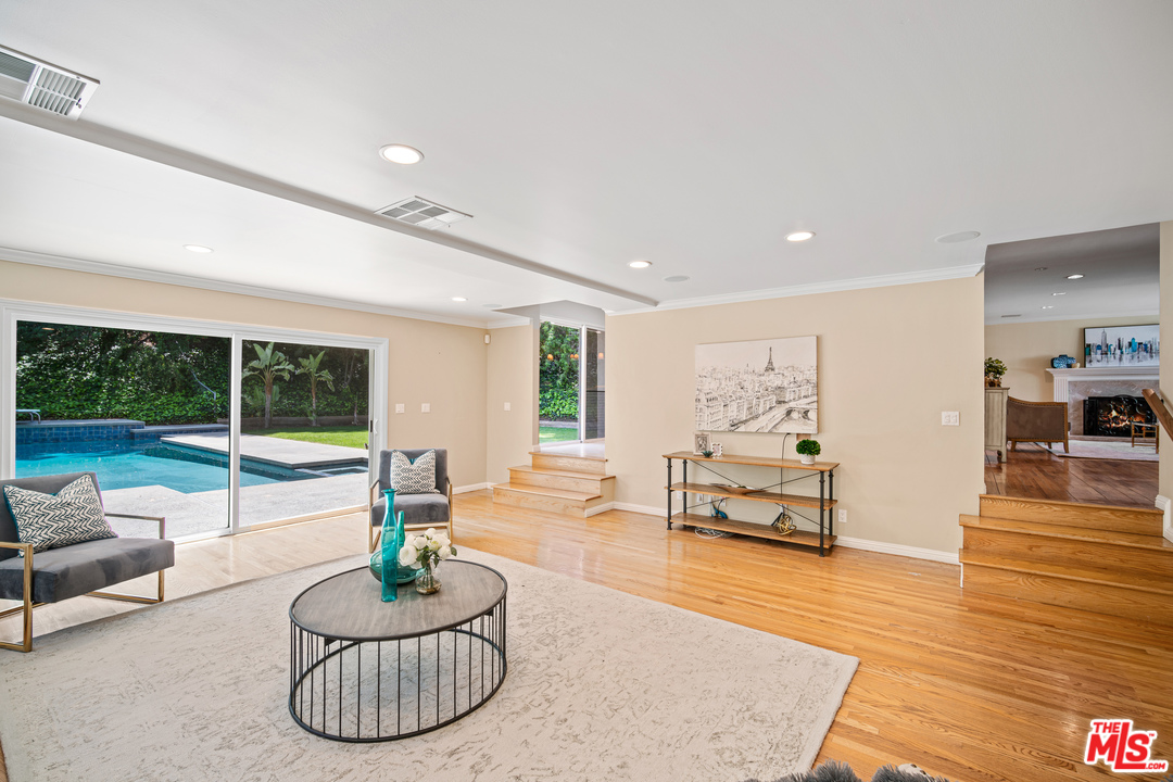 4290 Jubilo Drive Tarzana, CA 91356 - Photo 27 of 52