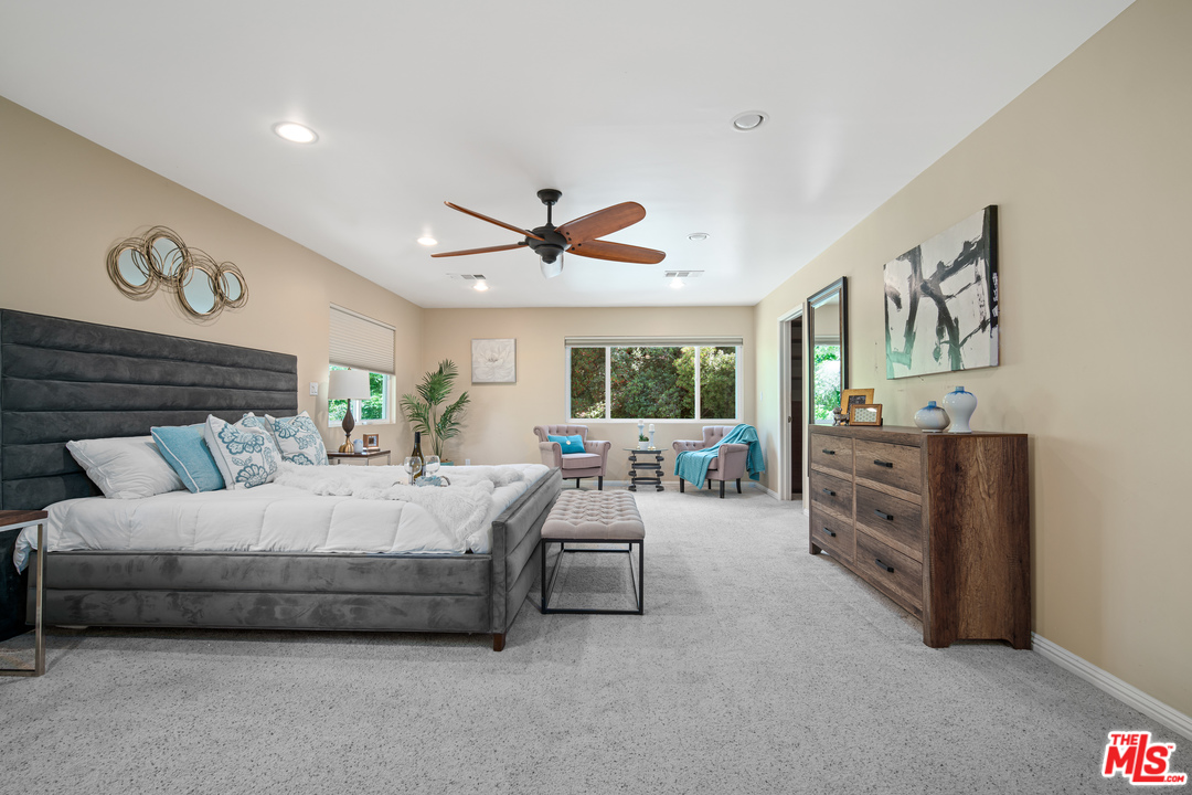 4290 Jubilo Drive Tarzana, CA 91356 - Photo 41 of 52