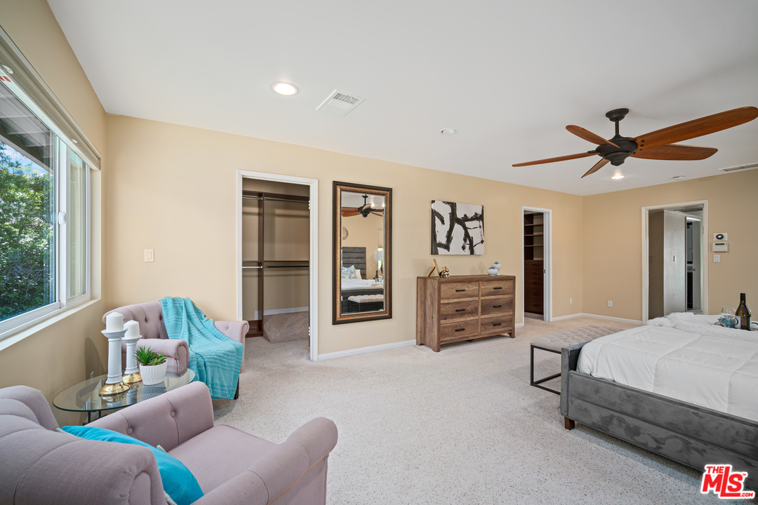 4290 Jubilo Drive Tarzana, CA 91356 - Photo 43 of 52