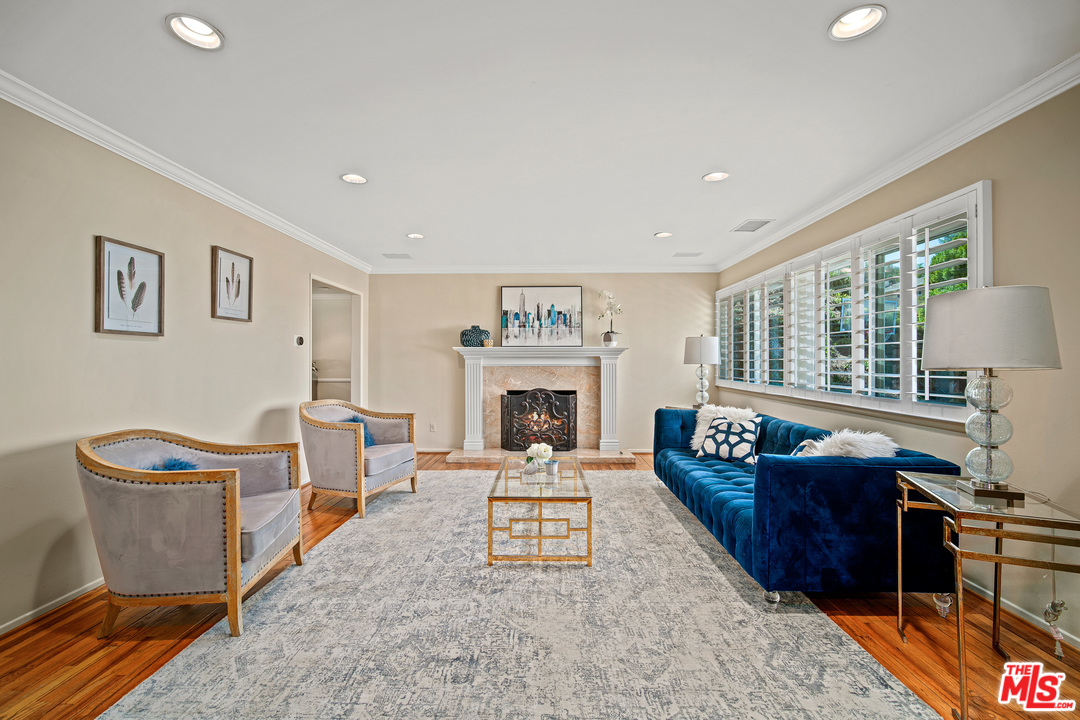 4290 Jubilo Drive Tarzana, CA 91356 - Photo 6 of 52