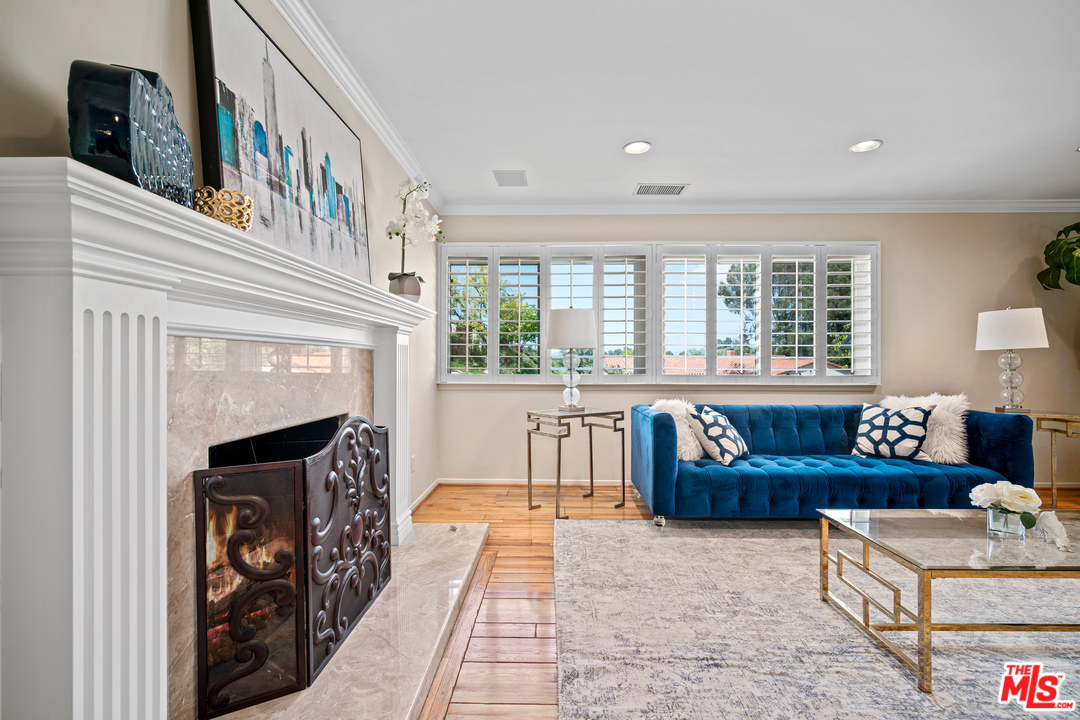 4290 Jubilo Drive Tarzana, CA 91356 - Photo 9 of 52