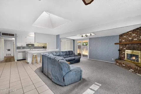 $320,000 | 3311 West Paradise Drive, Phoenix, AZ 85029